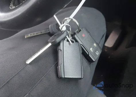 2017 Chevrolet Silverado 1500 2Lt from USA, damaged, VIN 1GCUKREC2HF164796